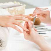 MANICURA